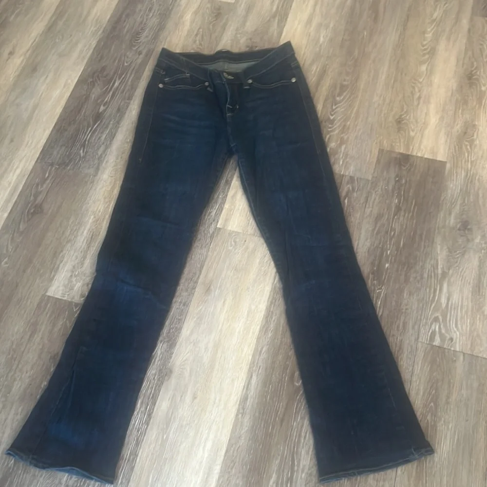 Rock & Republic dark bootcut slimming size 8 jeans clean cut sparkle rhinestone